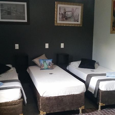 Hotel Buriti Ітупева Номер фото